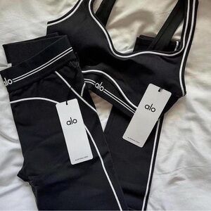 ALO Yoga Women's Black Yoga Set